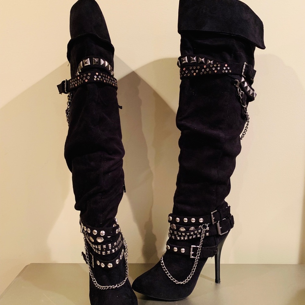 Black suede studded boots with chains